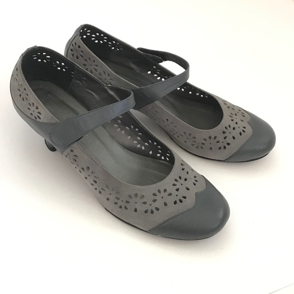 RENATA DONATI Mary Jane Kitten Heel Pumps Leather Heels Gray Women’s Size EU39 - Picture 1 of 16